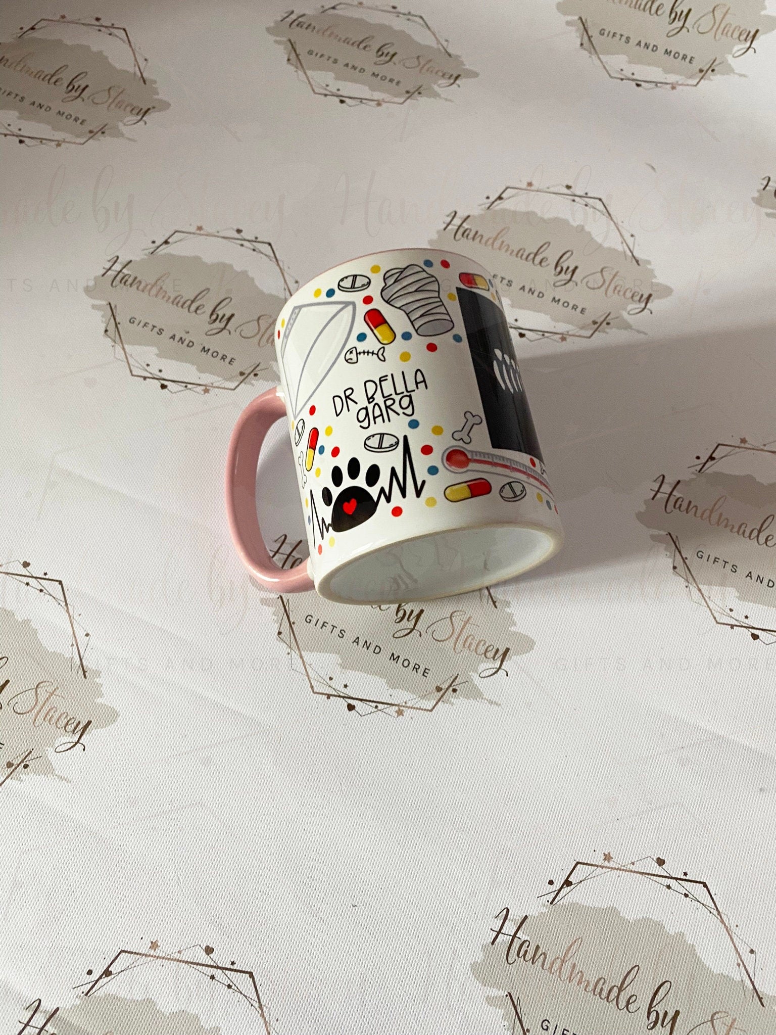 Personalised Vets Mug|Thank you Gift Idea for Veterinarian Nurse|Birthday Secret Santa Hot Tea Coffee Cup|Animal Lover Gift IDea