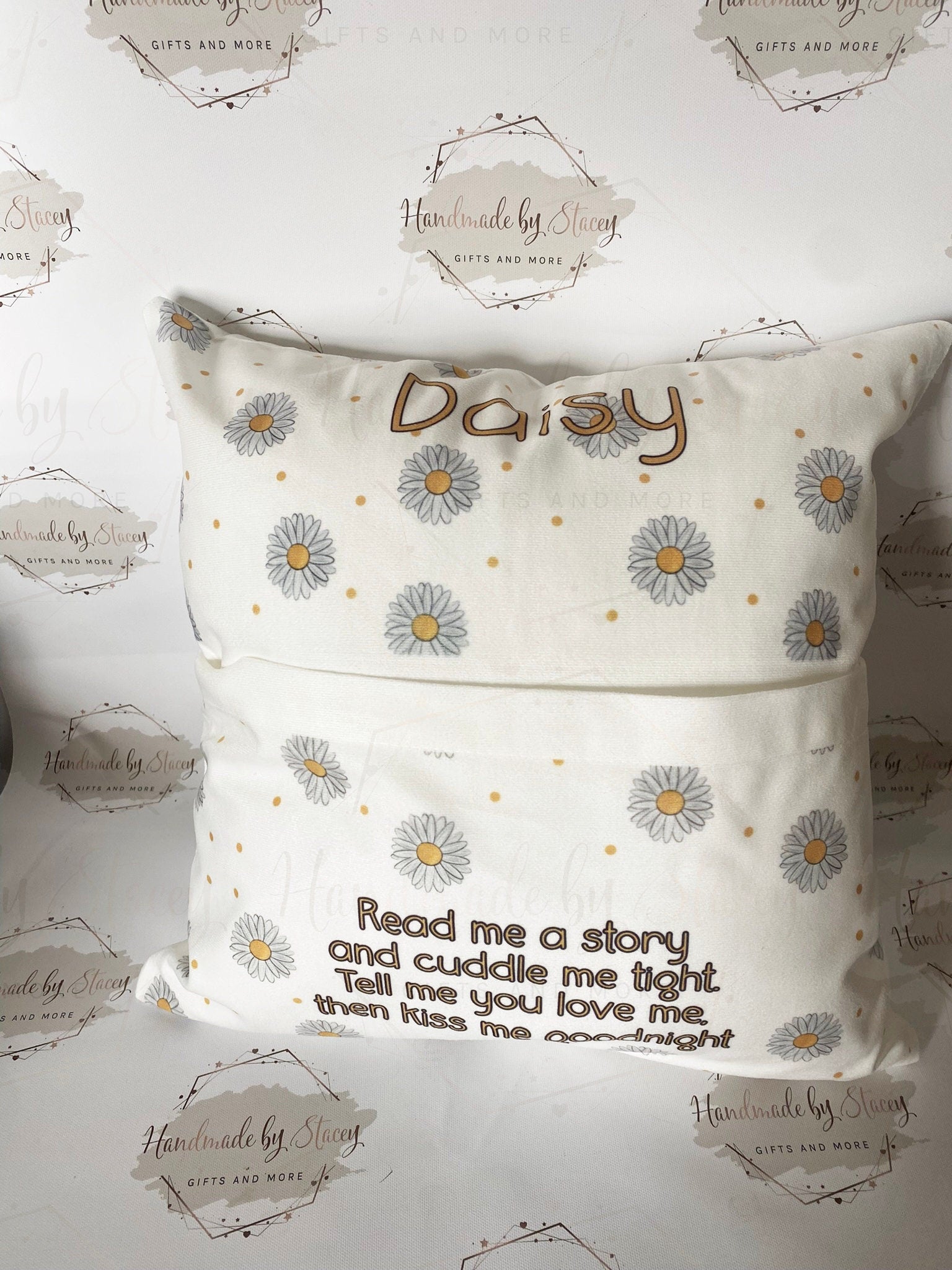 Personalised Book Cushion|Floral Daisy Pocket Cushion|Super Soft Editable Text Gift Idea for Daughter/Niece/Grandchild/Bedroom Decor