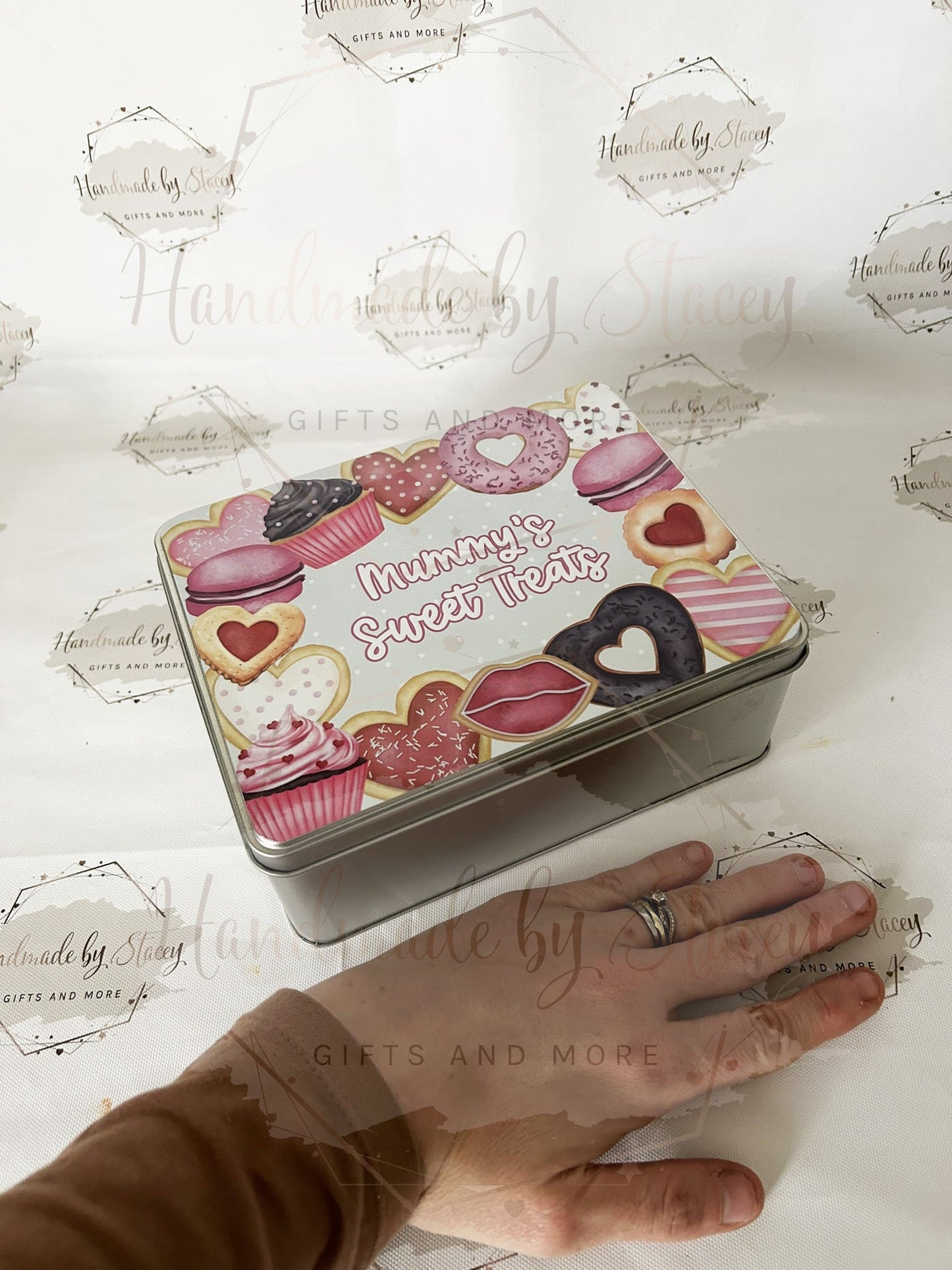 Personalised Novelty Metal Tin|Valentines Love Biscuit Cake Design|Gift for Mothers Day|Best Friend|Aunty|Sweetie Treat Present