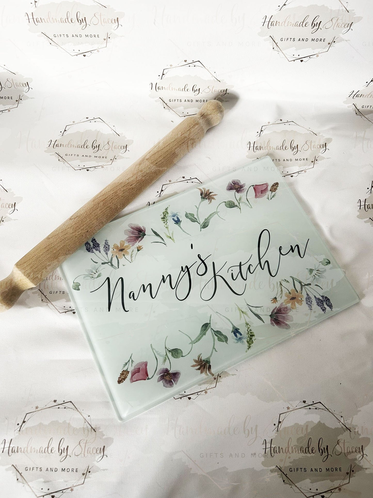 Personalised Chopping Board|A4 or A3 Size|Wildflower Floral Design|Mothers Day Gift Idea|Grandparent Cutting Board|Glass Kitchen Present