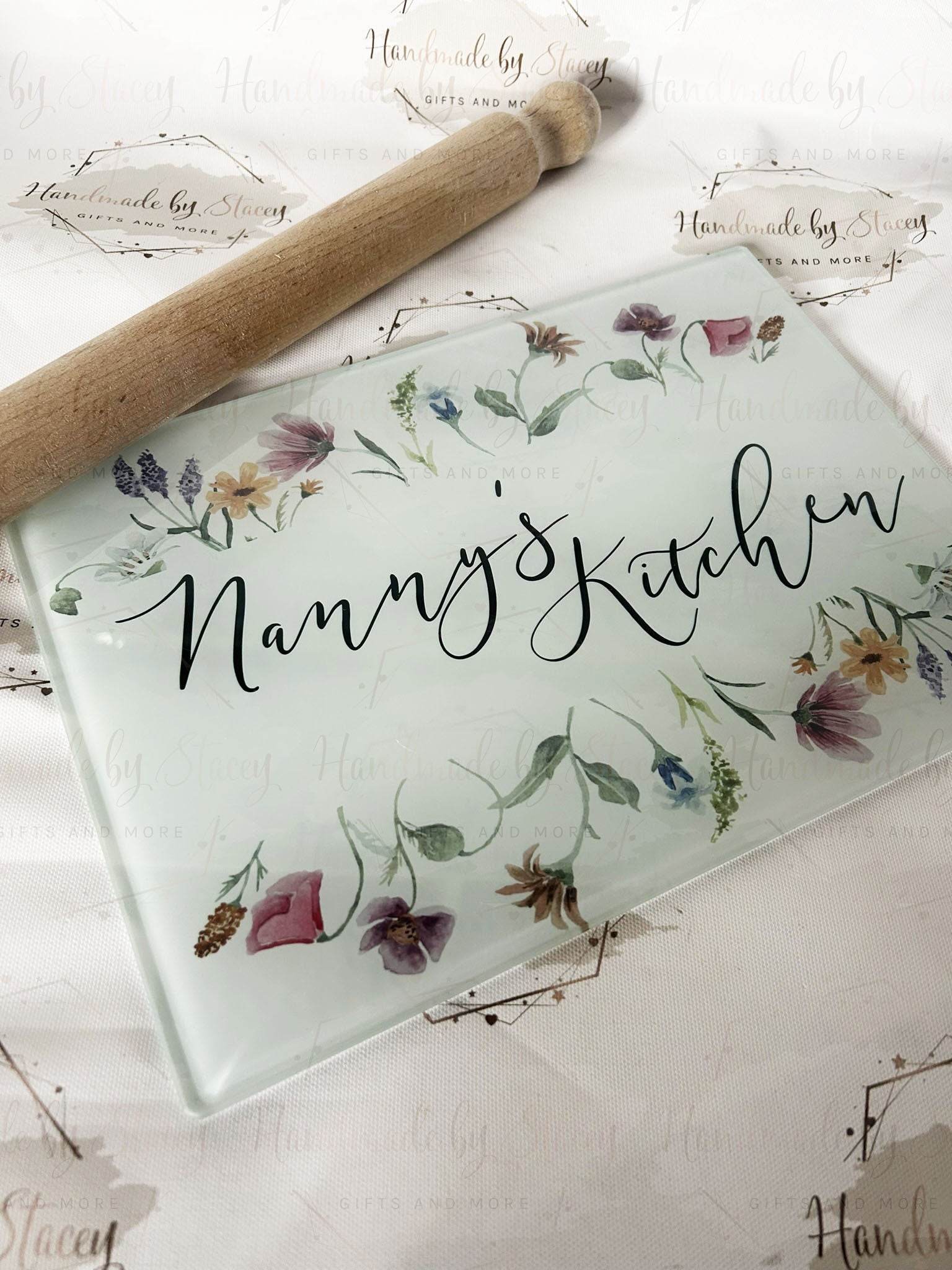 Personalised Chopping Board|A4 or A3 Size|Wildflower Floral Design|Mothers Day Gift Idea|Grandparent Cutting Board|Glass Kitchen Present