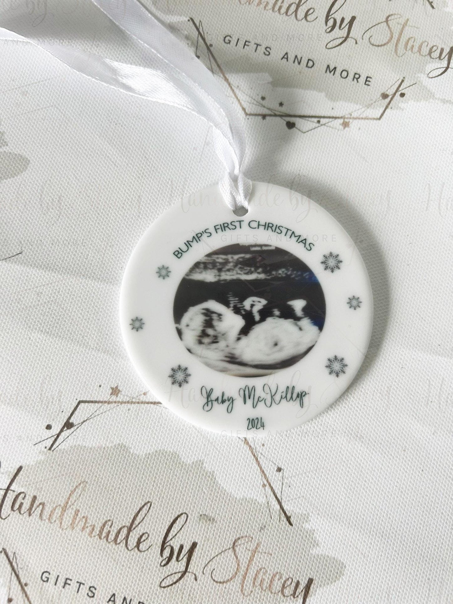 Personalised Christmas Bauble|Ceramic Tree Decoration|Editable Text|First Christmas Baby Scan|Bumps First Christmas|Photo Gift Mum Dad To Be