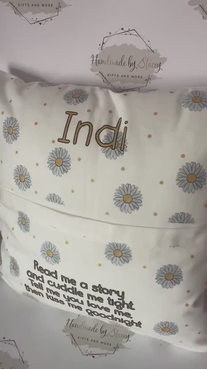 Personalised Book Cushion|Floral Daisy Pocket Cushion|Super Soft Editable Text Gift Idea for Daughter/Niece/Grandchild/Bedroom Decor