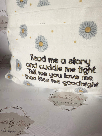 Personalised Book Cushion|Floral Daisy Pocket Cushion|Super Soft Editable Text Gift Idea for Daughter/Niece/Grandchild/Bedroom Decor