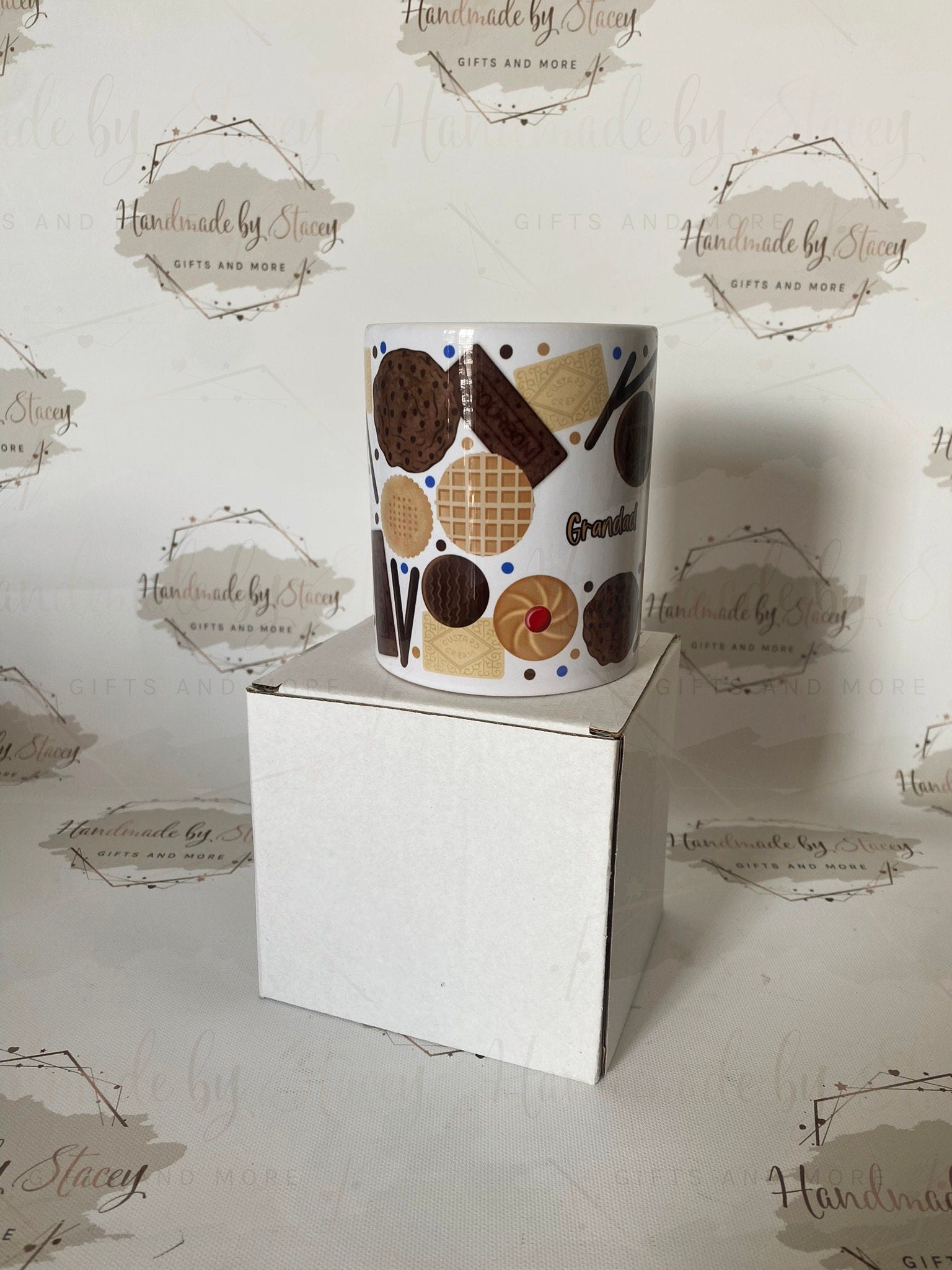 Personalised Ceramic Mug|Biscuit Design|Editable Text|Gift Idea for Him Her Nan Grandad Mum Dad|Birthday Christmas